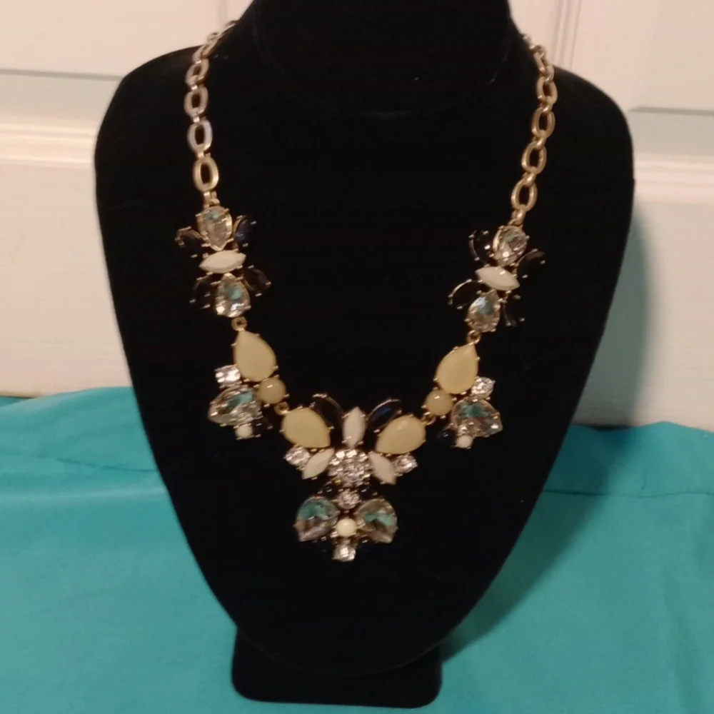 JCREW COLOURED STONES WITH RHINESTONE. STATEMENT PIECE - Picture 1 of 10